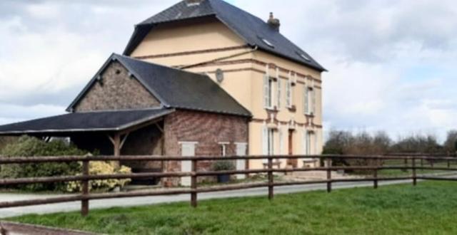 B&B Haras De La Cour Fleury Saint-Michel-de-Livet Exteriör bild